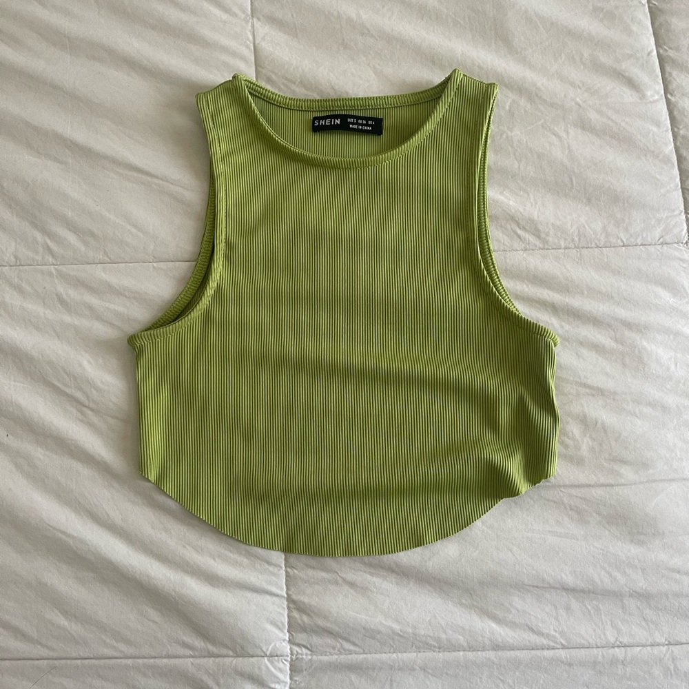 SHEIN Green Ribbed Cropped Tank Top